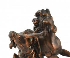 Lófékező bronz szobor. Jelzés nélkül. m: 26 cm