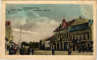 1926 Nagymihály, Michalovce; Aranybika szálloda, üzlet / hotel, street (EK)