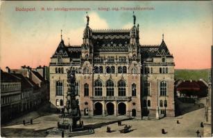 1913 Budapest I. Pénzügyminisztérium, Szentháromság szobor (EK)