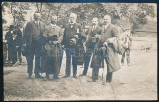 1913 Mechwart Ernő, Klár Sándor, Thallmayer Viktor, Szolinszky Jenő, Jalsoviczky János mérnökök Galántán (Felvidék), hátoldalon feliratozott fotó, 6×10 cm