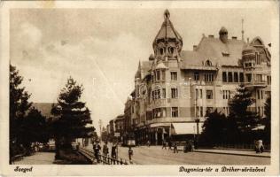 1929 Szeged, Dugonics tér a Dreher sörözővel, villamos (fa)