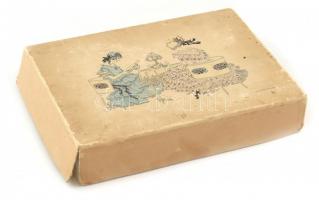 cca 1910 Mela Koehler jelzett grafikával díszített bonbonos papír doboz. Sérült / Bonbon box with Mela Koehler graphics, paper with damage 22x16x4 cm