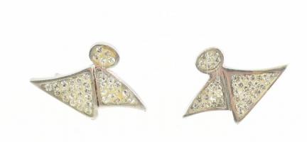 Ezüst(Ag) háromszöges fülbevalópár, jelzett, h: 2,6 cm, bruttó: 6,29 g