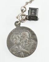 Ezüst (Ag): Nyaklánc XXIII. János pápa medállal és mini imakönyvvel. Jelzett, h: 46 cm, bruttó: 6,6g