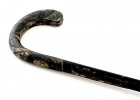 Ezüst (Ag) fejű sétapálca. Gravírozott, virágokkal díszített. Jelzett. 90 cm