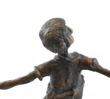 D. Tóth Károly: Sárkányeregető. Patinázott öntött bronz, jelzett, m: 37 cm