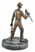 Jelzés nélkül: Bányász szobra. Bronz. műkő talapzattal. m: 24 cm