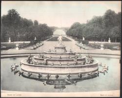 cca 1900-40 össz. 20 db heliogravűr a Versailles kástélyról (enteriőrök, kerti látképek, stb.), kissé hullámos, 22x27,5 cm