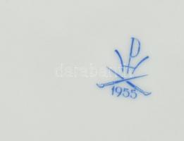 Herendi virágmintás porcelán bonbonier, kézzel festett, jelzett, sérült, 8×8,5×4,5 cm