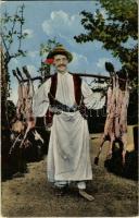 Salutari din Romania / Romanian folklore, man with meat (vágott / cut)