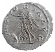 Római Birodalom / Lyon / Postumus 260-268. Antoninianus billon (3,94g) T:2 Roman Empire / Lyon / Postumus 260-268. Antoninianus billon IMP C POSTVMVS PF AVG / [VICT]ORIA AVG (3,94g) C:XF RIC V 89.