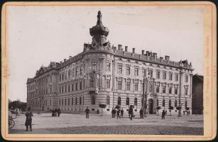 cca 1890 Arad, Pénzügyi-palota, keményhátú fotó, 10,5×16,5 cm