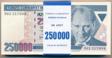 Törökország 1970. 250.000L (100x) benne sorszámkövető sorozatok, eredeti banki kötegelővel T:I- Turkey 1970. 250.000 Lira (100x) with some consecutive serials and original bank wrapper C:AU