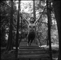 cca 1989 Menesdorfer Lajos (1941-2005) budapesti fotóművész hagyatékából, 7 db jelzés nélküli vintag...