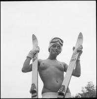 cca 1985 Menesdorfer Lajos (1941-2005) budapesti fotóművész hagyatékából, 7 db jelzés nélküli vintag...