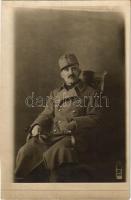 Osztrák-magyar katona / WWI Austro-Hungarian K.u.K. military, soldier. photo (non PC) (vágott / cut)