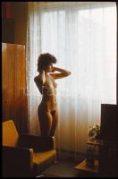 cca 1971 Látogatóban az új szomszédnál, Vincze János (1922-1999) kecskeméti fotóművész hagyatékából,...