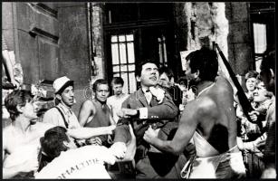 cca 1967 Bujtor István (1942-2009) színművész, a ,,Fiúk a térről" című film több jelenetében, 7...