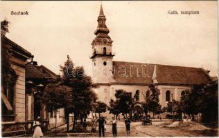 Szolnok, Katolikus templom, utca