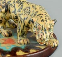 S. KEPES KERÁMIA H. SZOBOSZLÓ jelzéssel: Figurális névjegytartó, apró máz lepattanással. 27x24x13cm