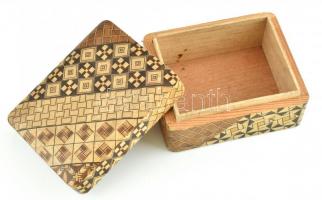Art deco decoupage (dekupázs) fa dobozka. 9x7x4 cm