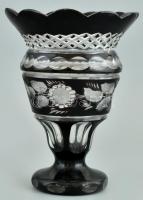 Fekete kristály váza, metszett, kopott, m: 22 cm