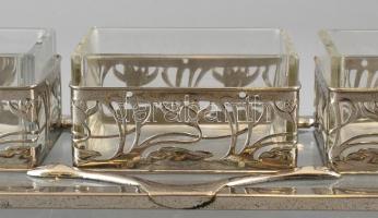 Szecessziós asztali kínáló készlet. Krómozott fém, üveg. 42x16 cm. Szép állapotban, üvegbetéten nagy...