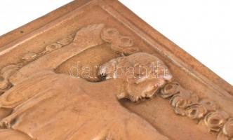 Patinázott bronz emléktábla, kopott, 25x19cm. Rajta felirat: "GOBBI ALAJOS
Ő MÉLTÓSÁGÁNAK
A M...