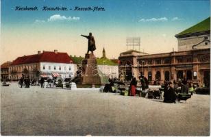Kecskemét, Kossuth tér és szobor, piac