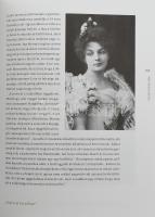 Nyáry Krisztián: Festői szerelmek. Bp, 2016, Corvina. Fekete-fehér és színes képekkel illusztrált. R...