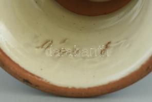 Vígh Éva: Furaság , színes mázakkal festett kerámia, hibátlan, jelzett, m: 13 cm