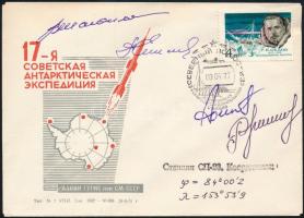 Vlagyimir Satalov (1927- ), Alekszej Jeliszejev (1934- ),  Anatolij Filipcsenko (1928- ) és Nyikolaj Rukavisnyikov (1932-2002) szovjet űrhajósok aláírása emlékborítékon / Signatures of Vladimir Shatalov (1927- ), Aleksei Eliseyev (1934- ), Anatoliy Filipchenko (1928- ) and Nikolay Rukavishnikov (1932-2002) Soviet astronauts on envelope