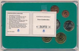 Ciprus 2009. 1c-2E (8xklf) forgalmi szett + 2003. 1c aranyozott érme műanyag tokban T:1,1-  Cyprus 2009. 1 Cent - 2 Euro (8xdiff) coin set + 2003. 1 Cent gilt coin in plastic case C:UNC,AU