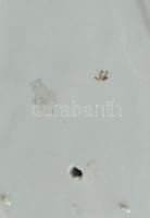 Zsolnay lány könyvel, kézzel festett porcelán, kopott, vaspöttyökkel, jelzett, m: 17,5 cm