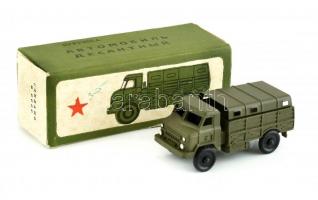 Szovjet játék katonai teherautó, eredeti dobozában, jó állapotban, h: 8 cm