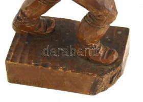 Csorvássy István (1912-1986): Favágó. Faragott fa, kopott, jelzett, m: 34 cm