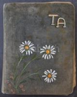 Közel 140 darabos képeslap gyűjtemény maradvány régi képeslap albumban, benne főleg motívum és üdvöz...