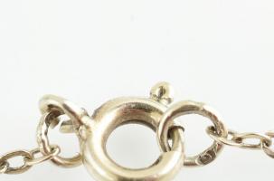 Ezüst (Ag) nyaklánc gránátkövekkel. Jelzett. br 11 g