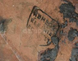 Komlós testvérek Budapest: Elefántos könyvtámasz pár. Mázas kerámia jelzett, csorba, sérült. m: 12cm