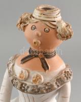 Kiss Roóz Ilona (1920-2010): Énekes lány, mázas kerámia, kézzel festett, jelzett, hibátlan, m: 36cm