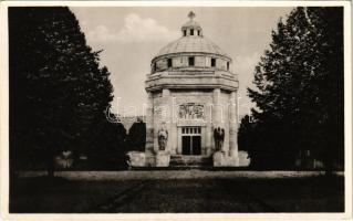 Krasznahorkaváralja, Krásnohorské Podhradie; Andrássy mauzóleum. Fuchs József kiadása / mausoleum (EK)