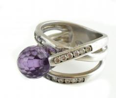 Ezüst(Ag) masszív gyűrű lila gyönggyel, jelzett, méret: 57, bruttó: 12,4 g