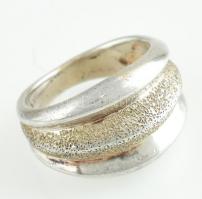 Ezüst(Ag) háromsoros gyűrű, jelzés nélkül, méret: 51, nettó: 5,69 g