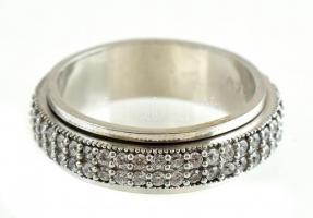 Ezüst(Ag) förgatható gyűrű, köves díszítéssel, jelzett, méret: 50, bruttó: 3,59 g