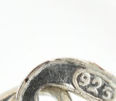 Ezüst(Ag) virágos ékszerszett, nyaklánc és fülbevalópár, jelzett, bruttó: 9,57 g