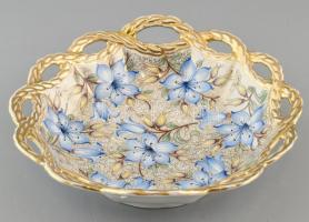Ludwigsburgi virágmintás asztali kínálótál, jelzett, részben kézzel festett, kis kopásnyomokkal, d: 25 cm