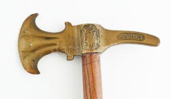 1933 Cserkészfokos, "Hungária", "Jamboree 1933" feliratokkal, a fokos egyik olda...