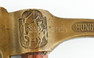 1933 Cserkészfokos, "Hungária", "Jamboree 1933" feliratokkal, a fokos egyik olda...