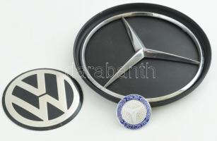3 db autós embléma: 2 db Mercedes-Benz, és 1 db Volkswagen, kis kopásnyomokkal, d: 16 cm, 9 cm, 3,5 cm