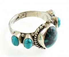 Ezüst (Ag) türkizzel ékített gyűrű. Jelzett. Br: 6,1 g, m:60
